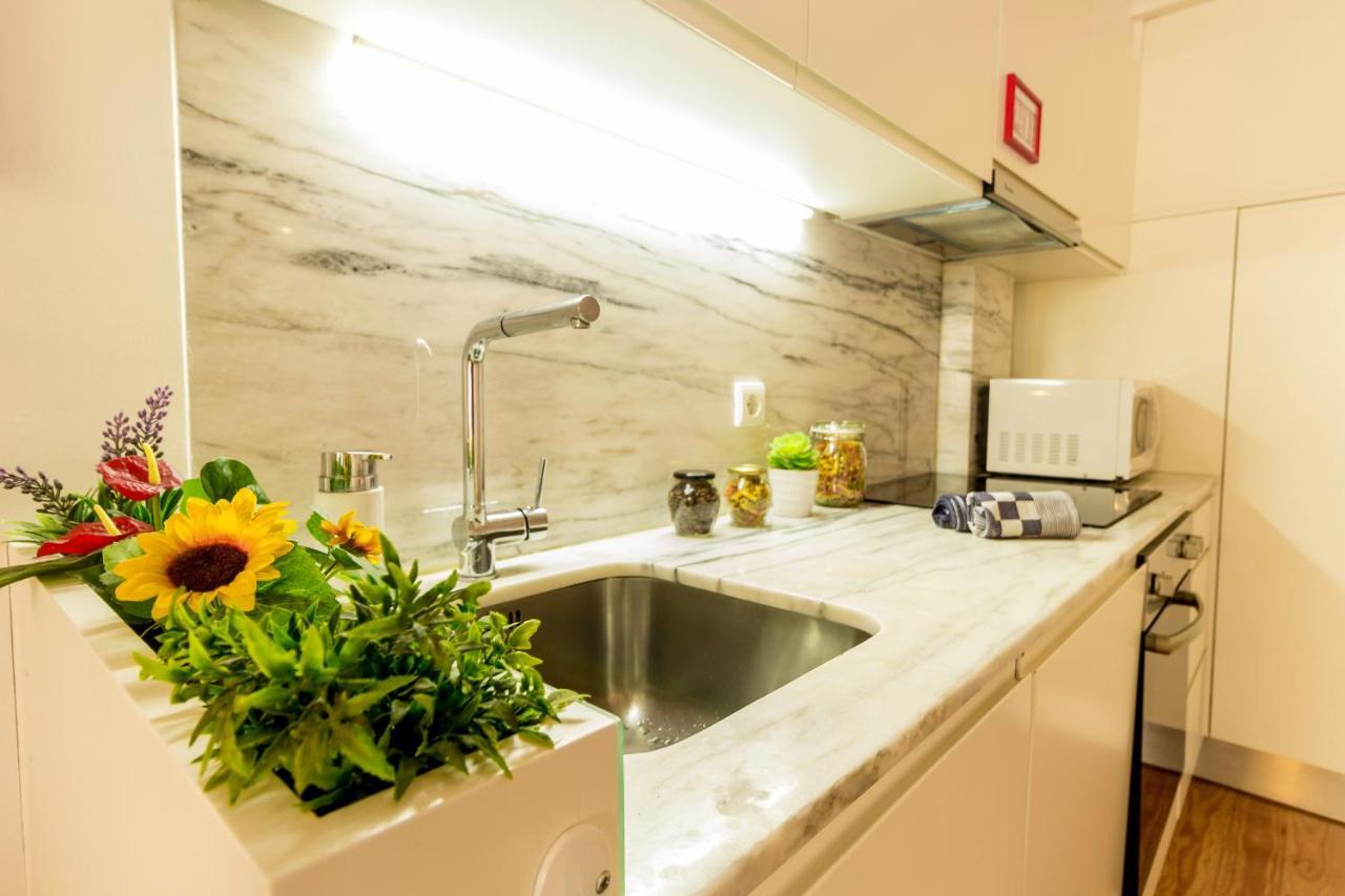 Guest H4u - Bonjardim Terrasse Center Apartment Porto